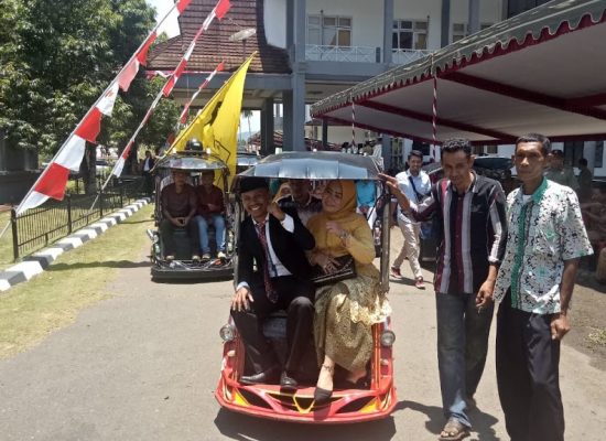 Tumpangi Bentor, Fandi Menuju Kursi DPRD