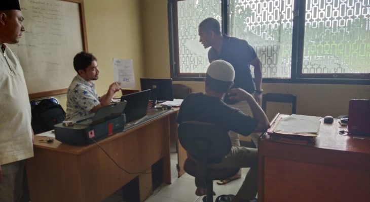 Penyemprotan Disinfektan Berunjung Perkelahian Antara Kepala Desa
