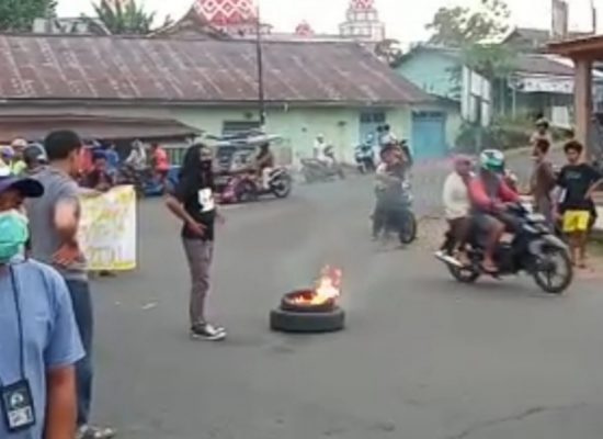 Pulang Plesir Dari Jakarta Bupati Dicekal