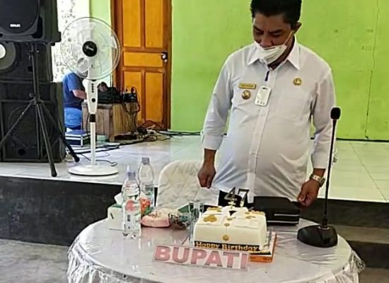 Tak Beretika, Kadis Kominfo Halbar Dicopot?