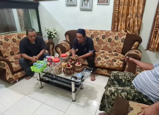 Panitia dan KKSS Kembalikan Uang Sumbangan Istri Bupati Halbar Sebesar Rp 5 Juta