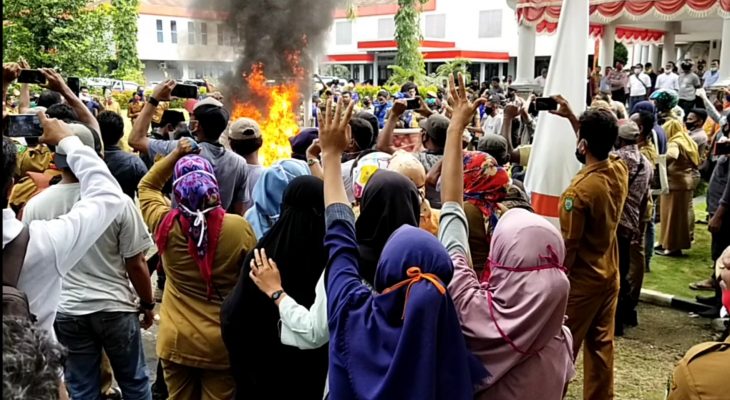 Pendemi Covid-19, Ratusan Kades dan BPD Di Halbar Demo Pemda Halbar
