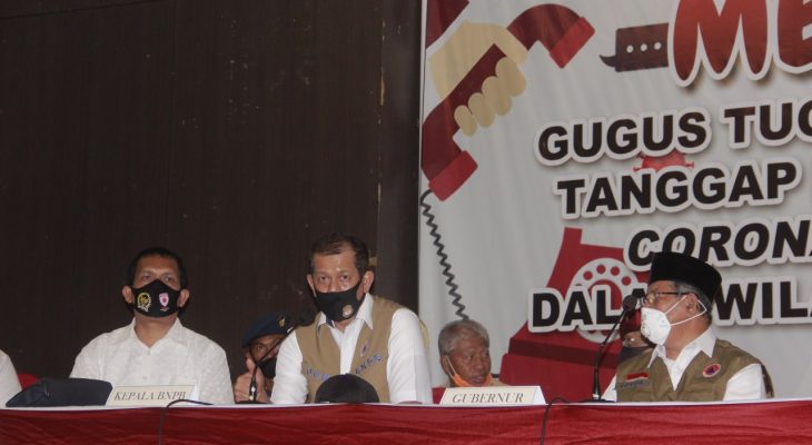 Datang Ke Malut, Ketua Gugas Covid-19 Pusat,  Minta Masyarakat Makan Ikan dan Kelapa Muda