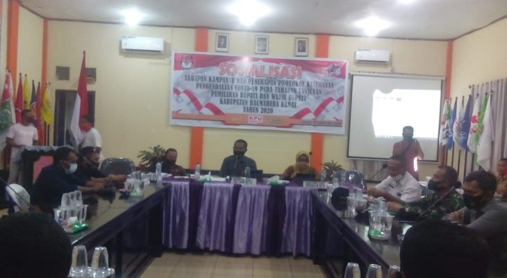 Bawaslu Dan KPU ‘’Gabung Jurus” Perangi Covid-19 di Pilkada Halbar