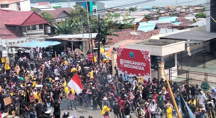 Aksi Penolakan Omnibus Law di Kota Ternate Berujung “Baku Lempa
