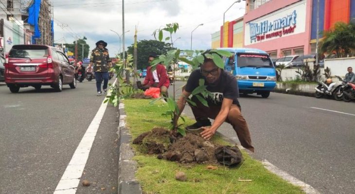 Tanam Pala, Malik Silia Sebut Bagian Dari Simbol Kota Ternate