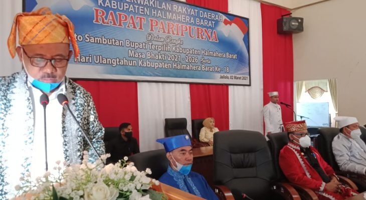 Bupati Halbar dan Wakil Ditantang