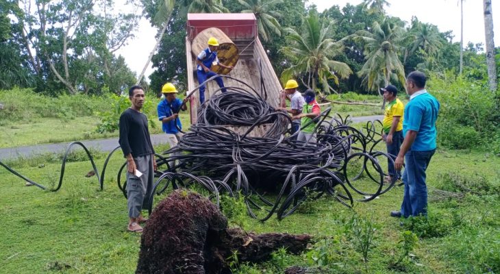 Program Desa Terang, Kades Sambungkan Listrik Ke Pantai Wisata