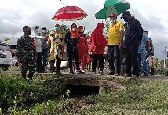 Tanggap Bencana, Bupati Kepsul Tinjau Lokasi Banjir Mangoli Tengah