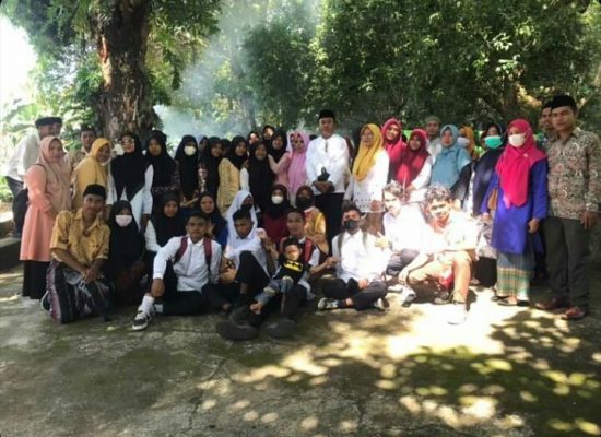 Peringati Sumpa Pemuda, SMK 2 Kota Tidore ziarah Makam Jou Kota
