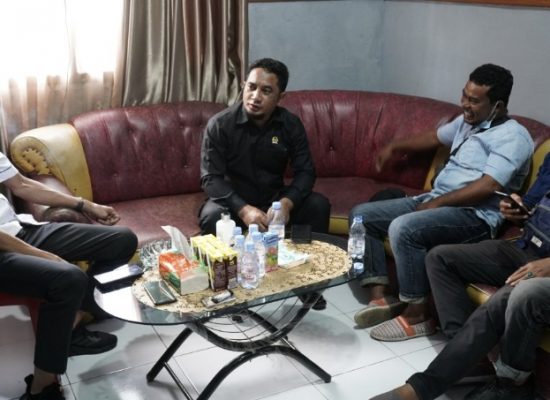 Datangi Polres Halbar, Ketua Fraksi PKB DPRD Halbar Pertanyaan Perkembangan Kasus Rp 2,2 Miliar