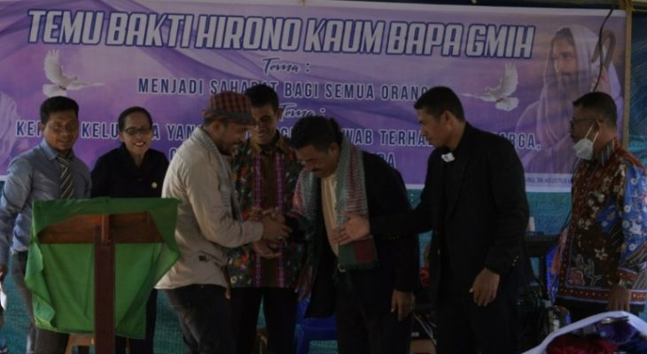 Joko Buka Kegiatan Temu Bakti Kaum Bapa GMIH Gereja Injil Jemaat Kyriakon Akesibu