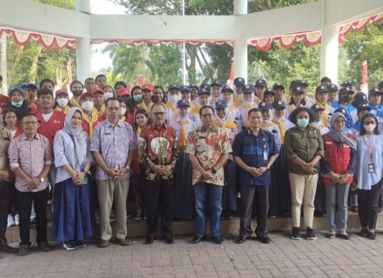 Bupati James Lepas Kontingen PMI Halbar