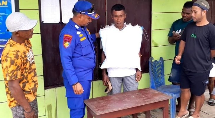 Bripka Riswan Sosialisasikan Langkah Keselamatan di Warga Pesisir Jailolo