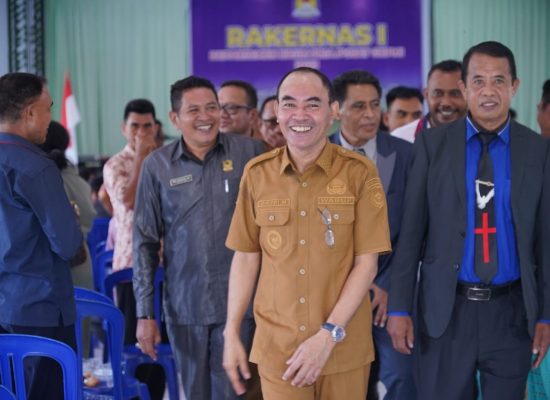 Wabup Djufri Berharap Gereja Mengembangkan Kualitas Pelayanan