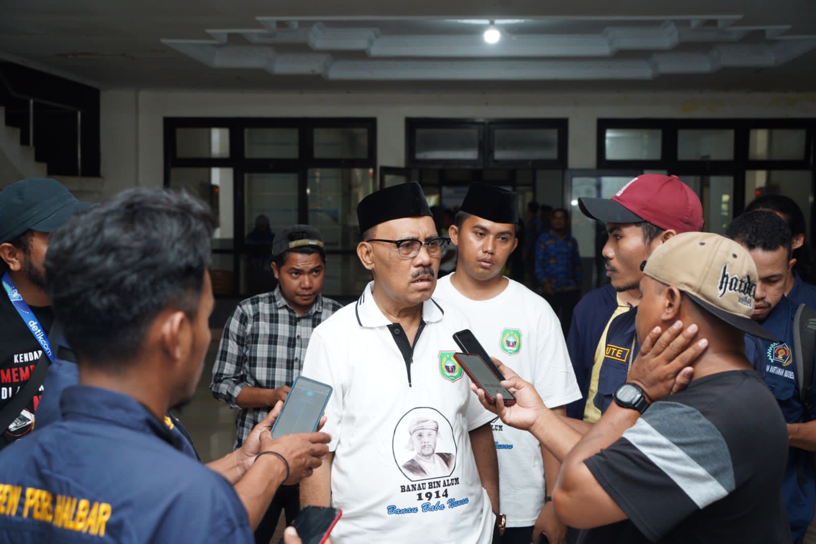 Geram, Bupati James Balas Semprot Aktifis DPC GMNI di Halmahera Barat