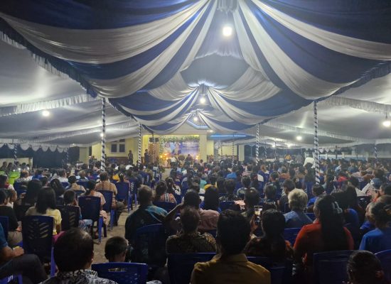 Ribuan Masyarakat Banjiri Undangan Syukuran Pelantikan Mery Popala Uang