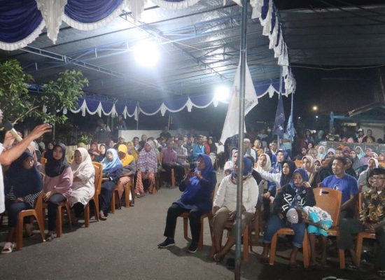 Nekat Jalan Kaki Warga Datangi Kampanye JUJUR Di RTB Kecamatan Sahu