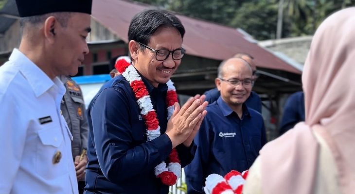Pastikan Akses Internet Di Halbar, Inspektur Jenderal Komdigi Kunjungi Sekolah