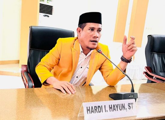Ini Penjelasan DPRD Halbar Palang Kantor Perindagkop dan UKM