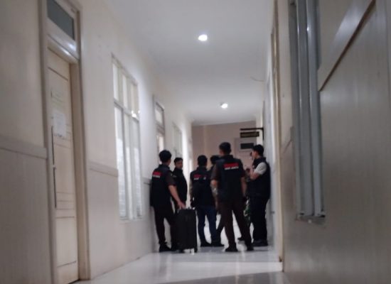 Kumpul Bukti Dugaan Korupsi, Jaksa Geledah Kantor Kesra dan BPKAD Morotai