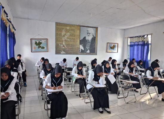 125 Calon Mahasiswa Ikuti TPA ISDIK Kie Raha, Pendaftaran Gelombang II Diperpanjang hingga Akhir Juli