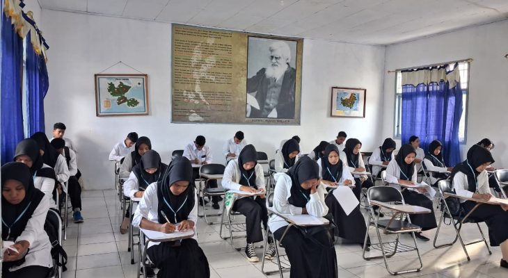 125 Calon Mahasiswa Ikuti TPA ISDIK Kie Raha, Pendaftaran Gelombang II Diperpanjang hingga Akhir Juli