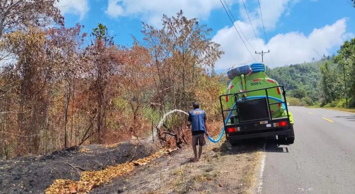 Api Padam, PUPR Malut Tak Tinggal Diam: Titik Rawan Karhutla Kembali Disiram