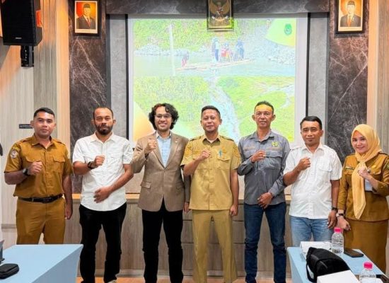 Konektivitas Jalan Malut Jadi Sorotan, Risman Bertemu Senator Graal Taliawo